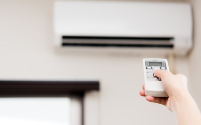 エアコンが3時間で電源オフ?理由と解除方法とは